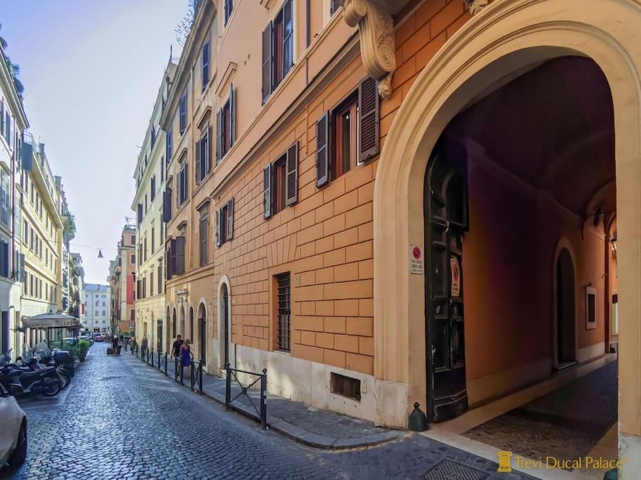 Trevi Ducal Palace Řím Exteriér fotografie